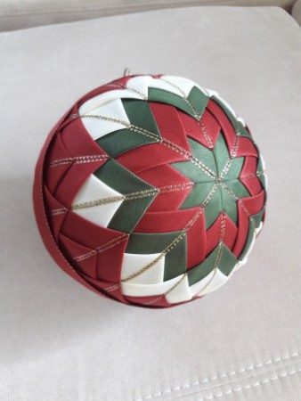 /products/koule-tri-barev-15-cm/