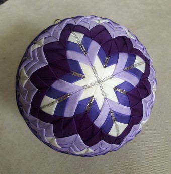 /products/fialova-koule-15-cm/