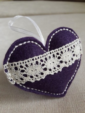 /products/srdce-s-krajkou/