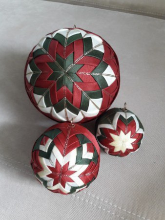 /products/koule-ctyr-barev-sada-3-ks/